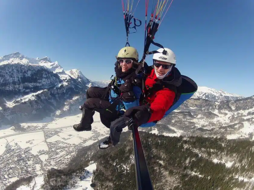 Comment se passe un baptême de parapente ?